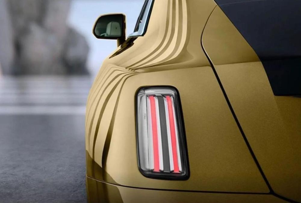 Rolls Royce Spectre-leaked-image-3